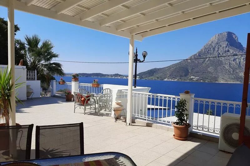 lovely house near the sea and climbing area