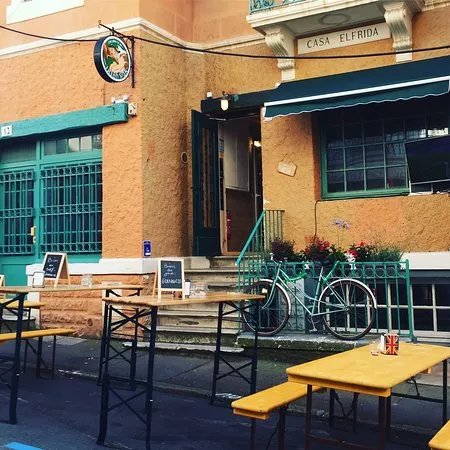 Irish Pub