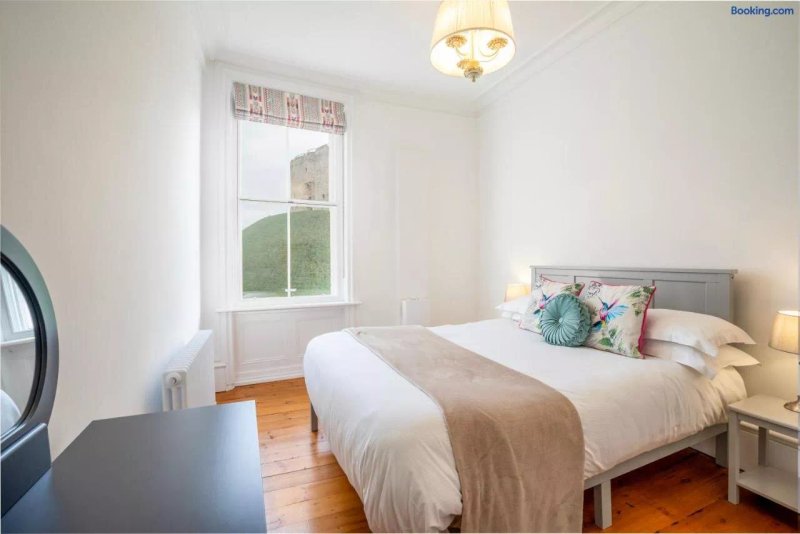 Peckitt Street Apartments