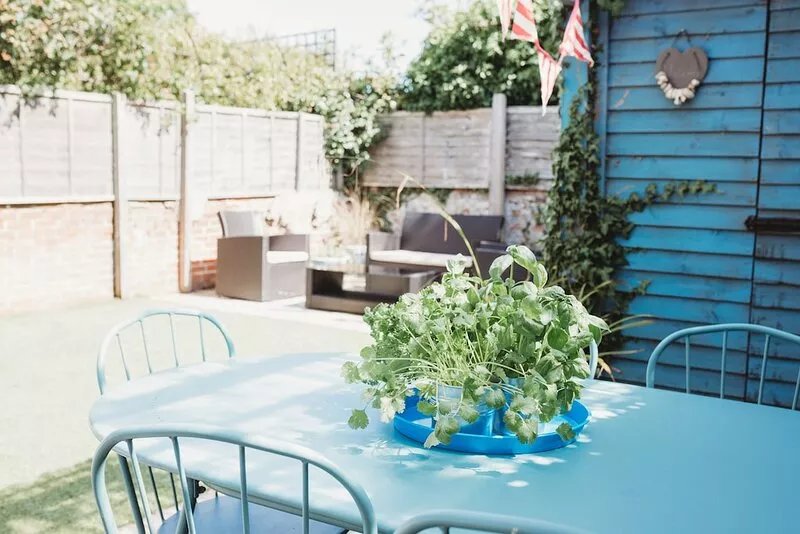 Enjoy a holiday in the centre of seaside Bembridge in our award winning cottage