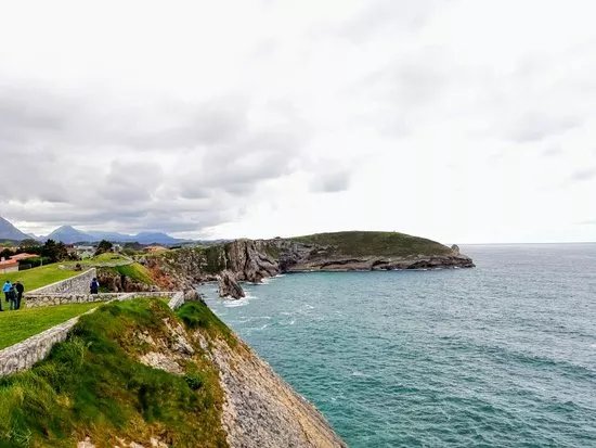 Paseo de San Pedro de Llanes