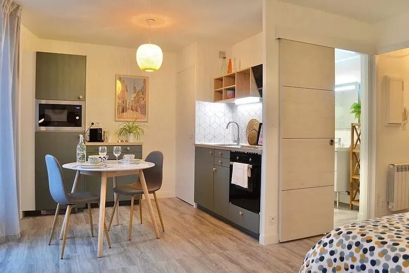 Dinan, beautiful studio close to town center!