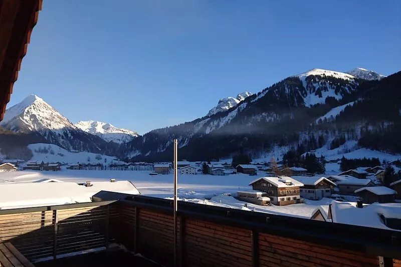 Apartment (85 m²) with a large south-facing terrace (30 m²) and sauna