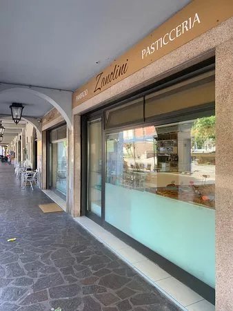 Bar night & day