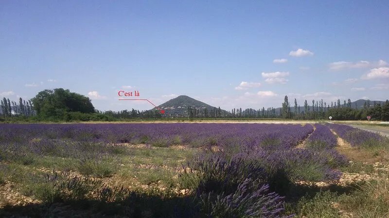 Large house with beautiful views at the gateway to Provence