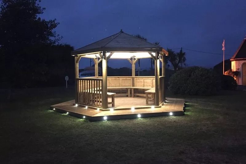 PERRANPORTH  HOUSE - 3 Bedrooms - Communal Swimming, Tennis,  Play Area, Bar