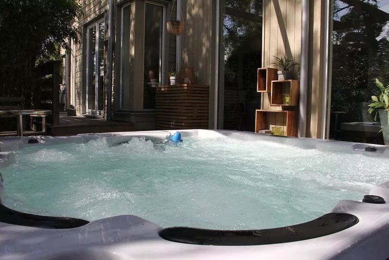 Modern House, 15 min drive from Stockholm City close to lake and the archipelago