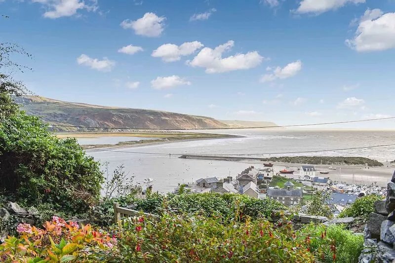 3 bedroom accommodation in Barmouth