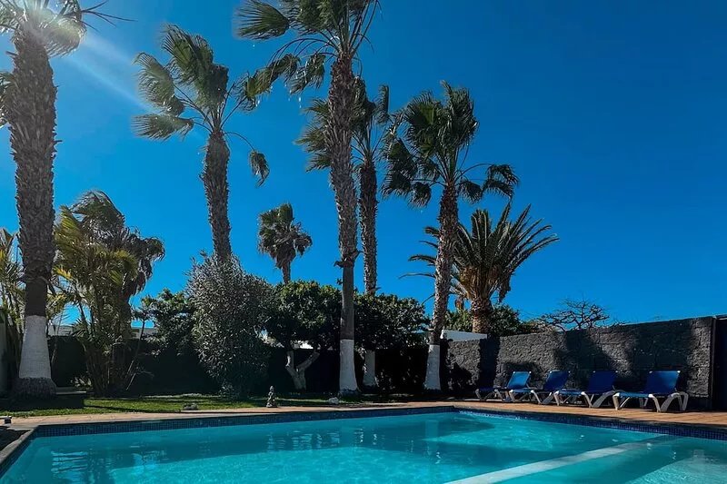 VILLA PATRISSIA. lovely large Villa, Large Private Pool, SeaViews and real grass