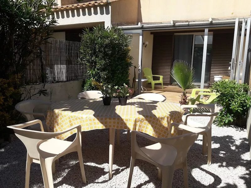 Maison proche de la mer- Fully renovated 2 bedrooms home - Family welcome!