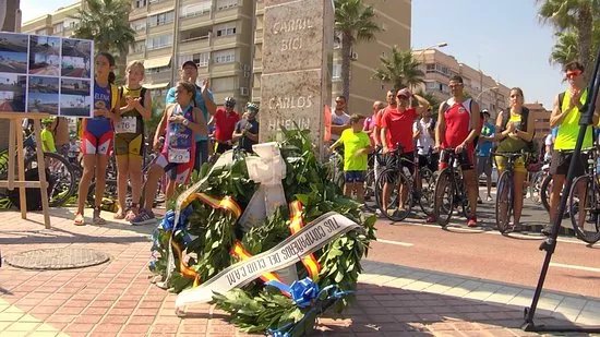 Monolito en memoria de Carlos Huelin
