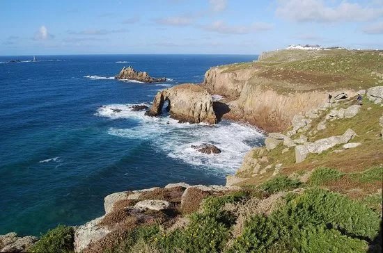Kernow Coasteering