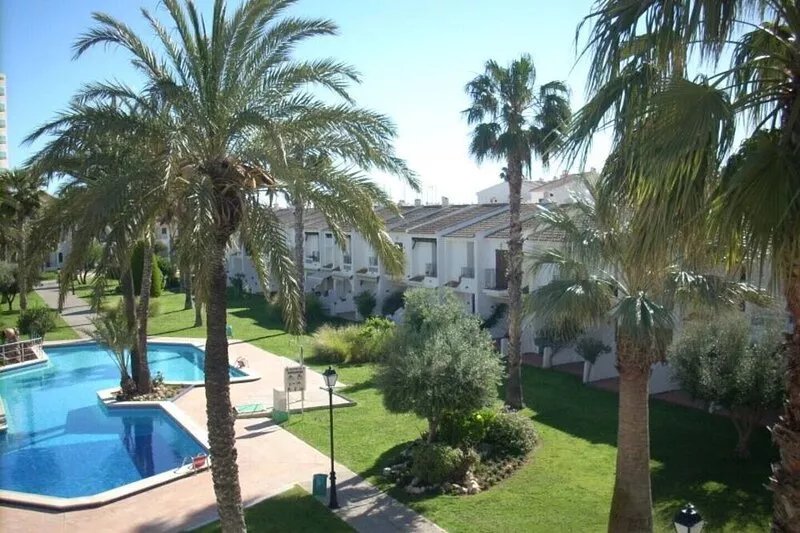 2 bedroom poolside apartment in complex by the sea, next to sandy beaches.
