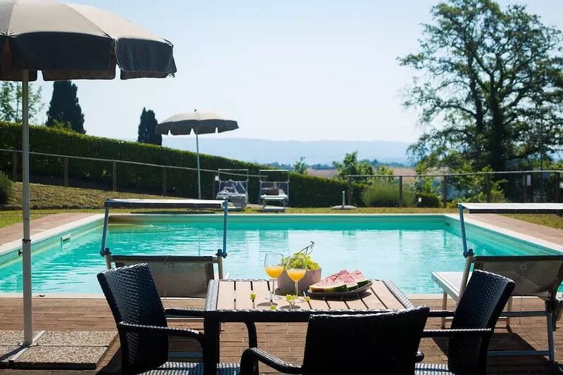 Castellaccia contemporary country house