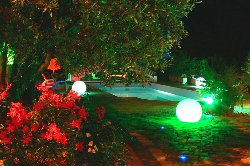 A corner of paradise for 10 guests in Drôme Provençale