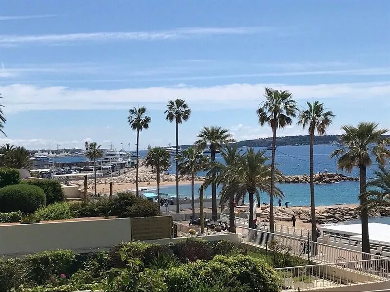 STE 231L - Apartment for 4 people in Cannes