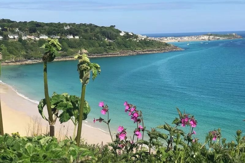 Luxury 2 Bed 2 Bathrooms Apartment Carbis Bay - Seaviews from all rooms!