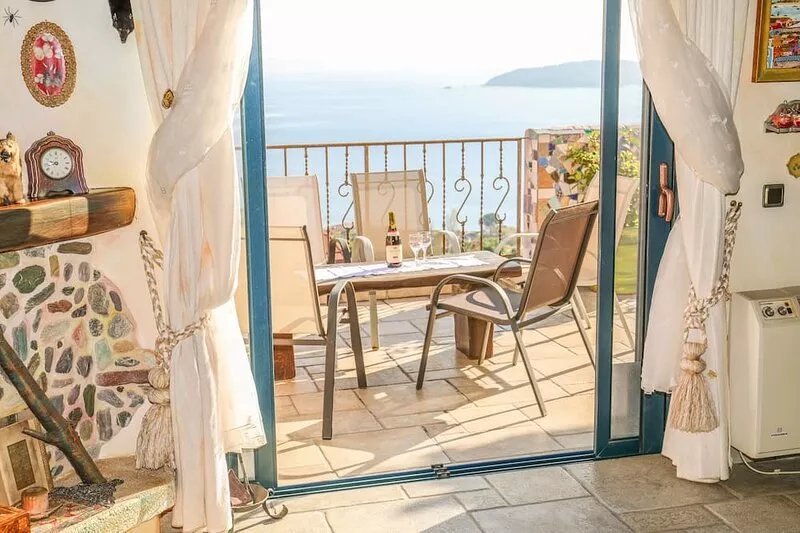 Absolute sea view luxury new apartment "SunShine"in Villa Stratos Skiathos