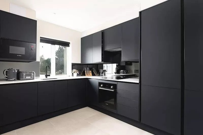 Skyvillion -4bed Cozy Cockfosters Apt Mins To Tube