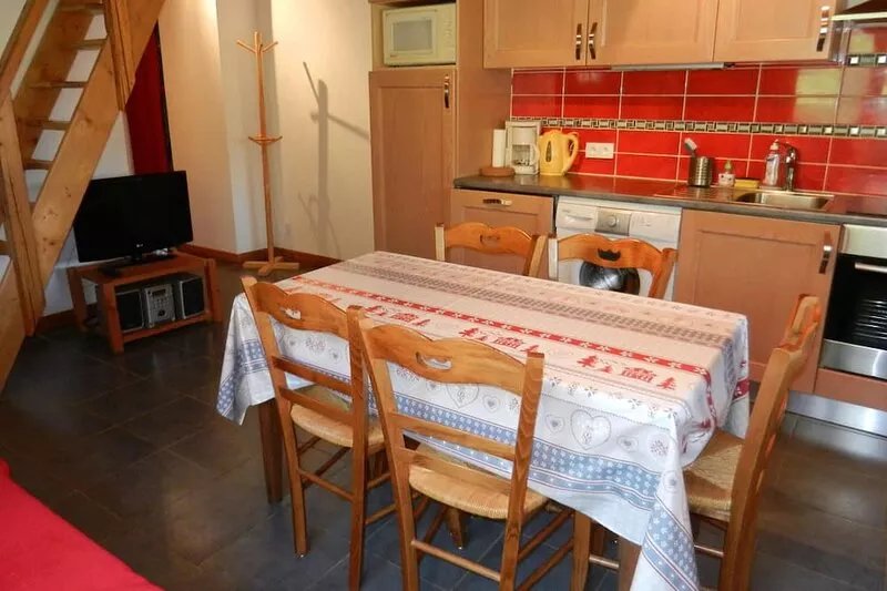 Apartments with terrace overlooking Mont Blanc, 2 bedrooms, in a renovated