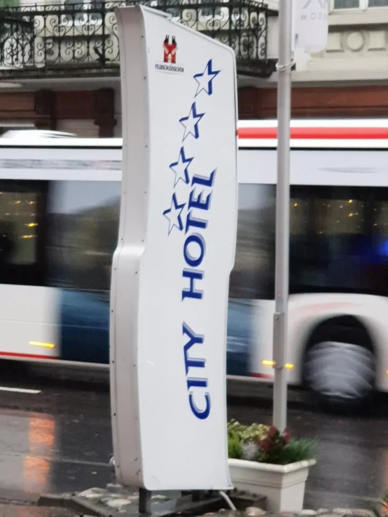 City Hotel
