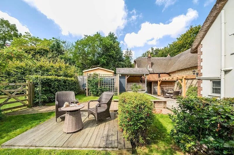 Lanes End Cottage- situated in a pretty hamlet amid glorious Dorset countryside.