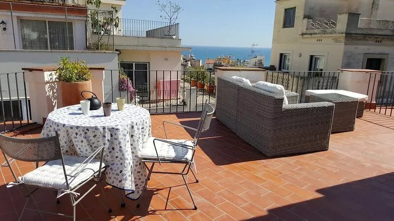 The Sky penthouse in the center of town with panoramic views and sunny terrace