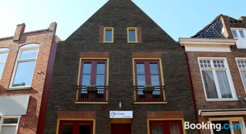 City Apartments Hotel Dockum