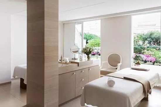 Spa Le Bristol by La Prairie