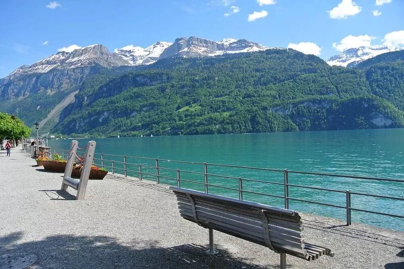 Great for summer holidays: Wonderful Chalet with Sauna, Lake and Mountain View