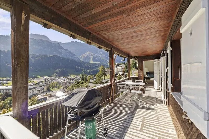 Sonnig Stylisches Chalet Ferienhaus in Engelberg mit 180 Grad Aussicht