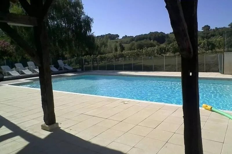 Gites Les Naudines Cottages, 4 Places au Milieu des Vignes