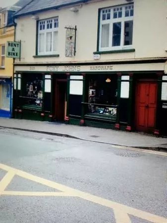 Foxy John's Pub