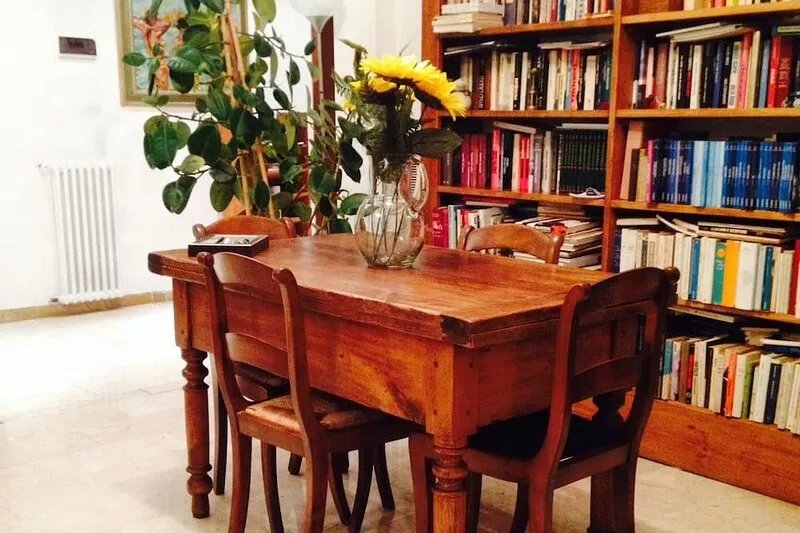 HOW I WAS HOME: LARGE SPACES, WIFI, BIKE AND PRIVATE PARKING AND FLORENCE IS