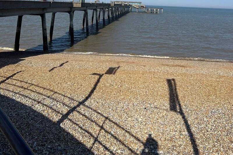 Beautiful Cottage in the heart of Deal Excellent & quiet Location. Sunny Garden