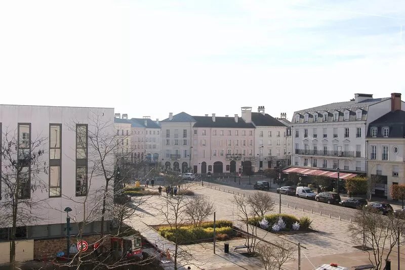 8pax rental in the heart of Serris-Val d'Europe Disneyland (CELTES 3)