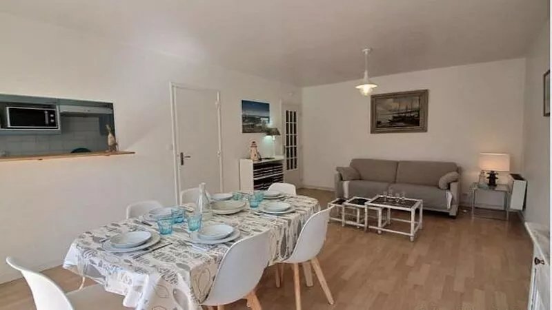 Large apartment 75m2 3 Ch hyper-center + Parking