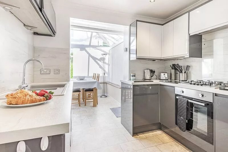 A completely refurbished holiday home situated in a quiet residential area.