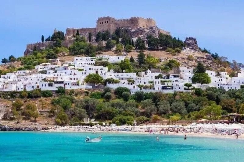 Beautiful villa with private pool & garden and stunning views of Navarone Bay.
