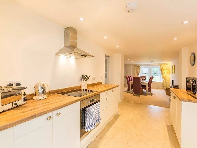 BRAES OF FOSS FARMHOUSE, family friendly in Kinloch Rannoch