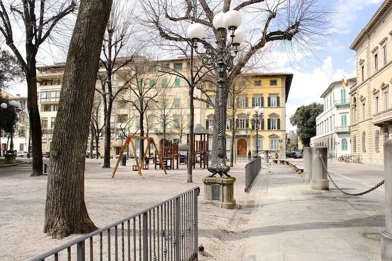 FLORENCE HISTORIC CENTER, APARTMENT WITH PRIVATE COURTYAR, WI-FI
