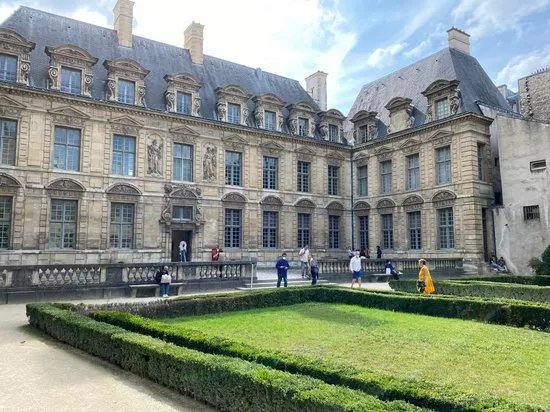 Jardin de l'Hotel de Sully