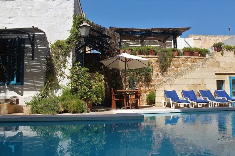 Charming, 300 year old traditional Farmhouse with private pool