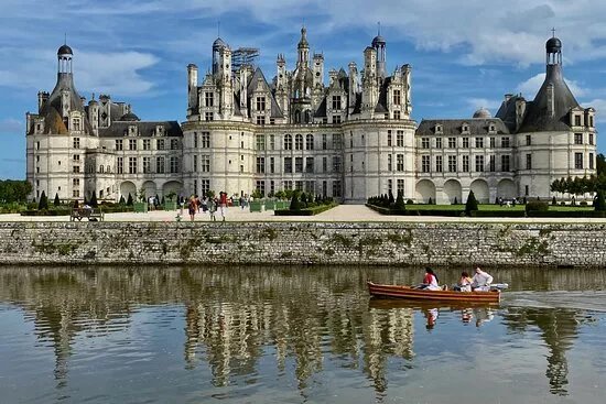 Clewel Travel Experiences in Paris & France