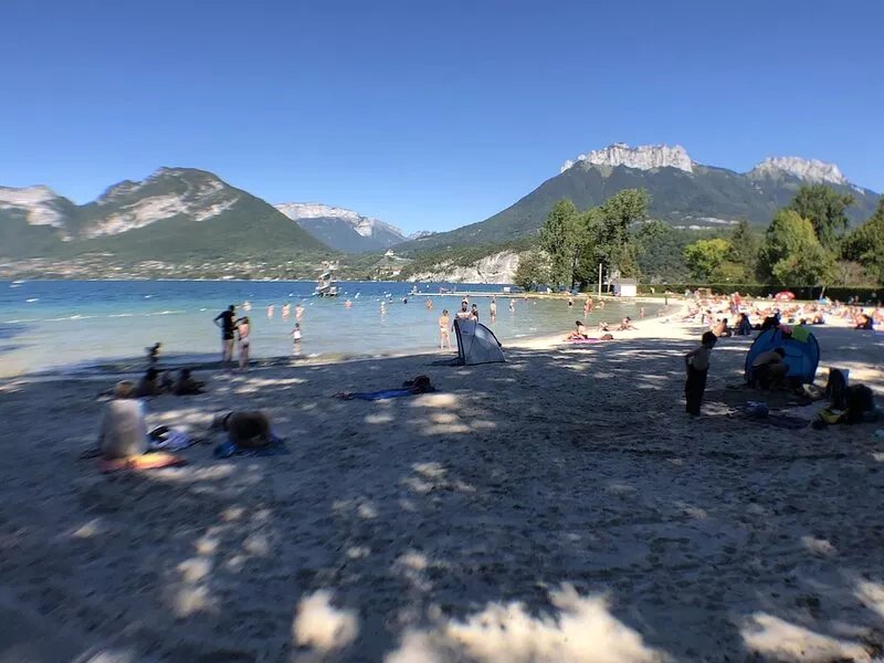 Rental 4 people between Lake and Mountains