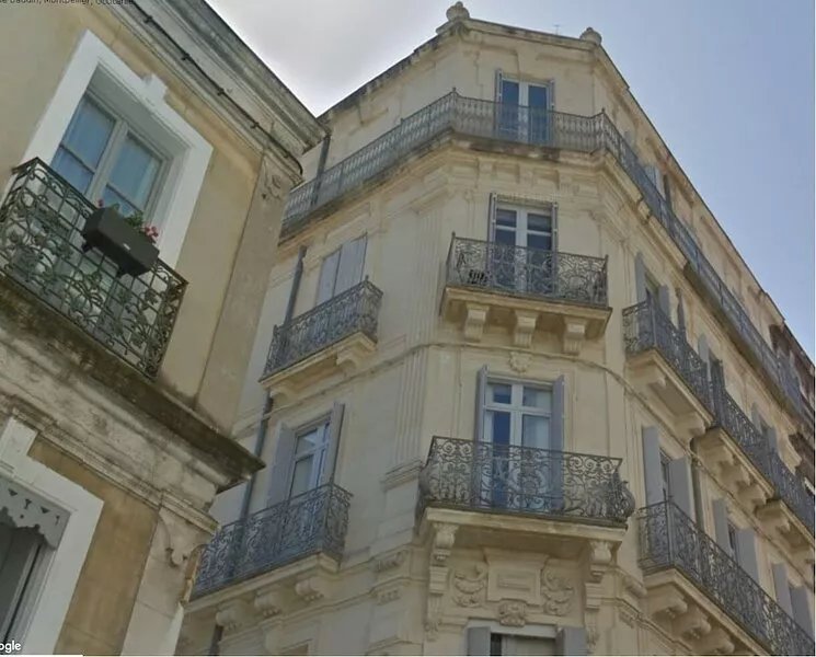 Les 7 balcons, Comédie/Gare Parking Spacious Bright Haussmannien