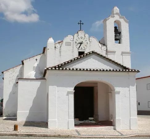 Igreja Paroquial de Santa Margarida de Peroguarda