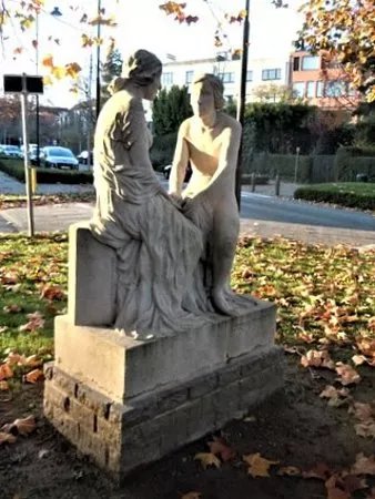 Sculpture "Les fiancailles"