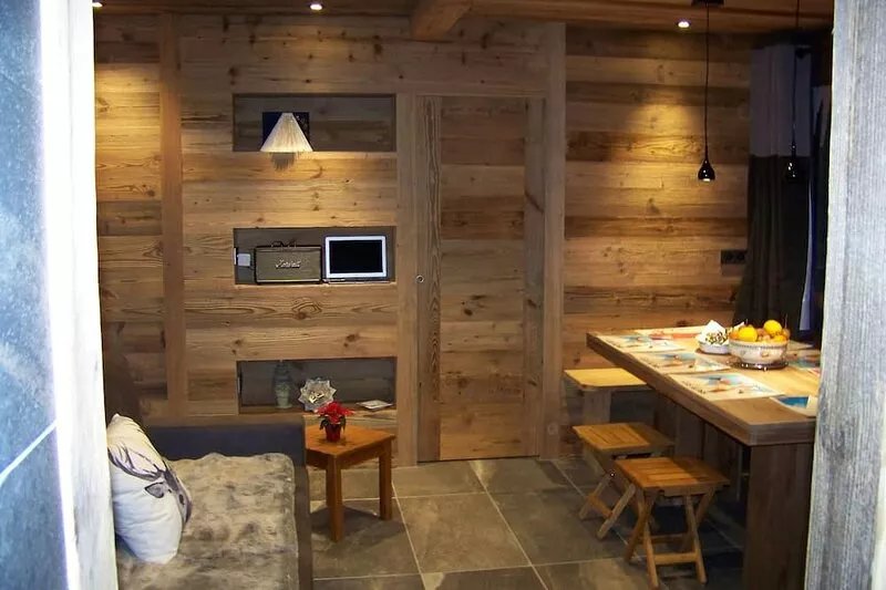 APARTMENT TERRACE AT THE FOOT OF THE SLOPES DEPARTURE AND RETURN BY SKI IF