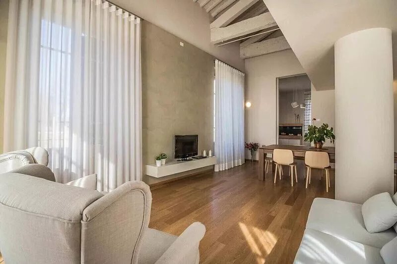 La Sortita, modern apartment in Lucca. Free WiFi.